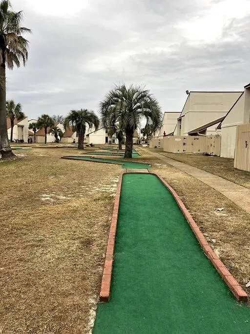 Lägenhet Lazy Palm 4 Pools Short Walk To Beach! Sleeps 5! Panama City Beach